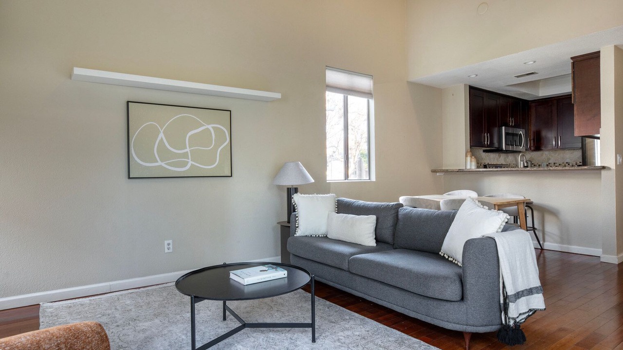 Photo of Livingroom in Mission Valley East