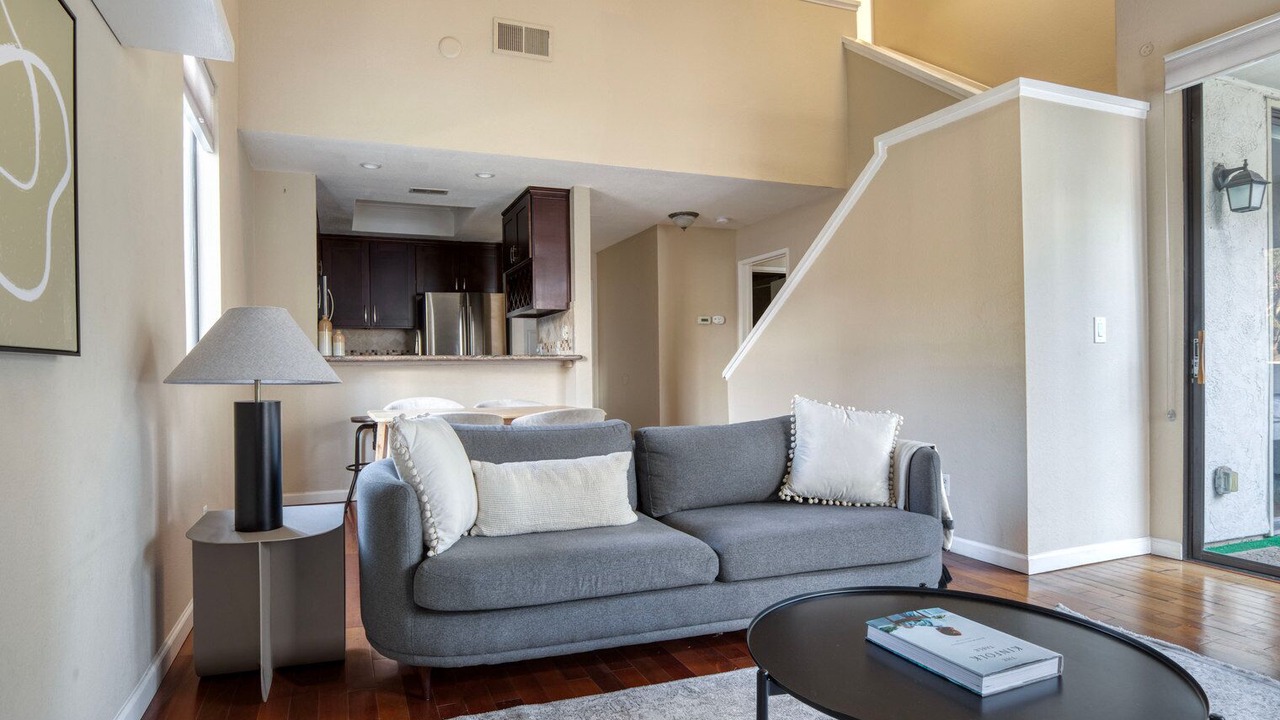 Photo of Livingroom in Mission Valley East