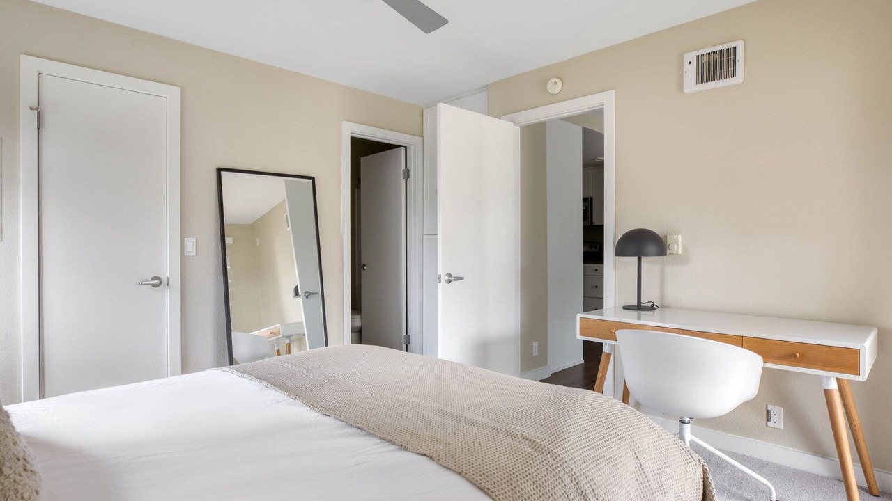 Photo of Bedroom in University City