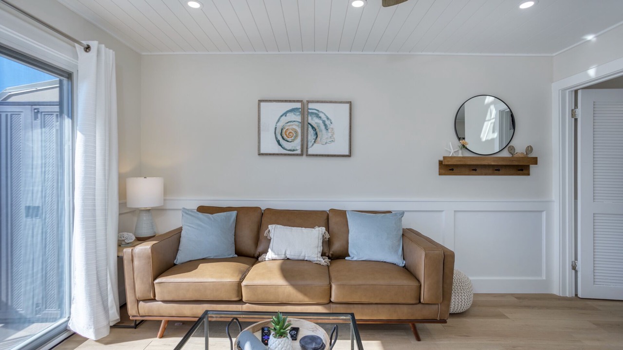 Photo of Livingroom in North Forest Beach