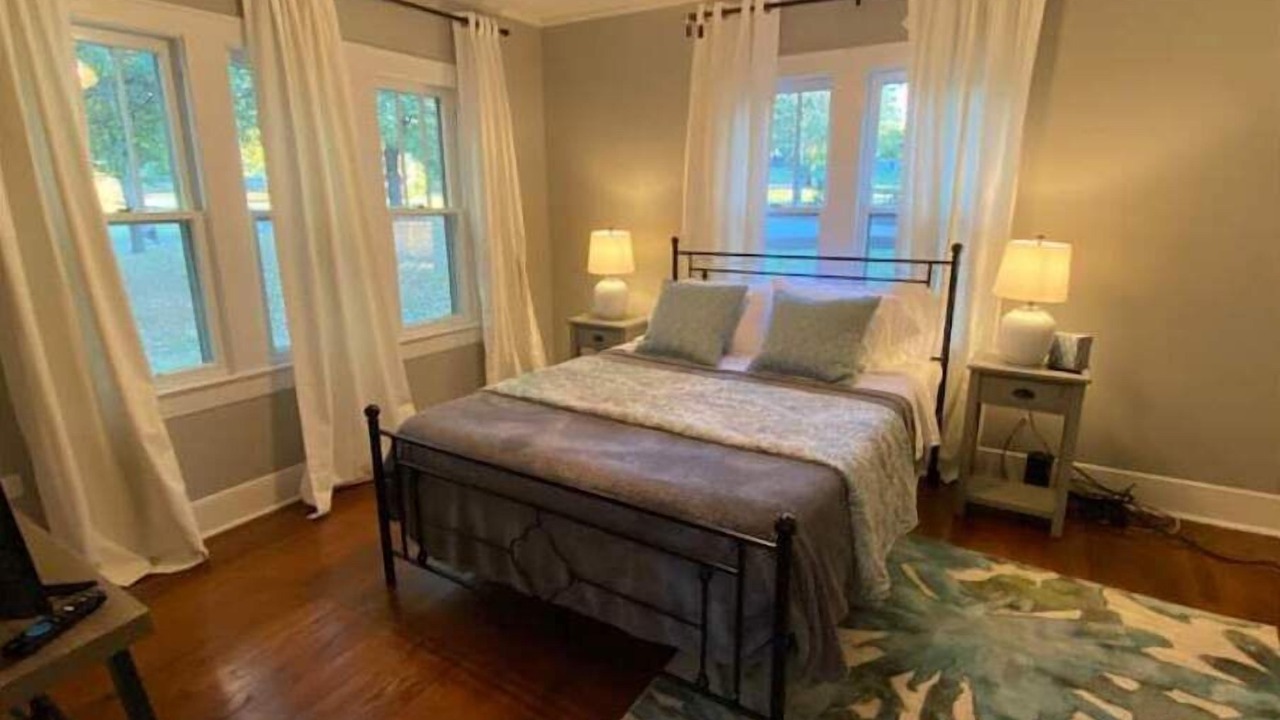 Photo of Bedroom in Lewisburg
