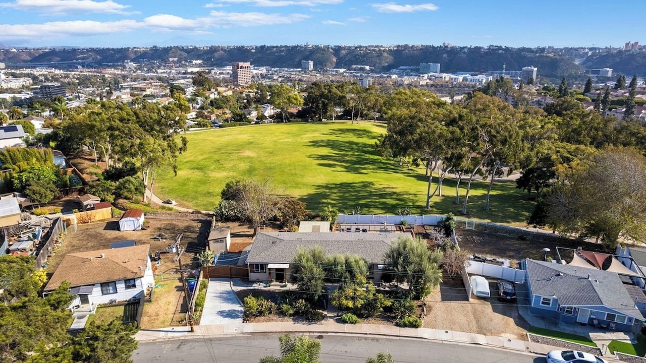 Photo of Outdoor in Linda Vista