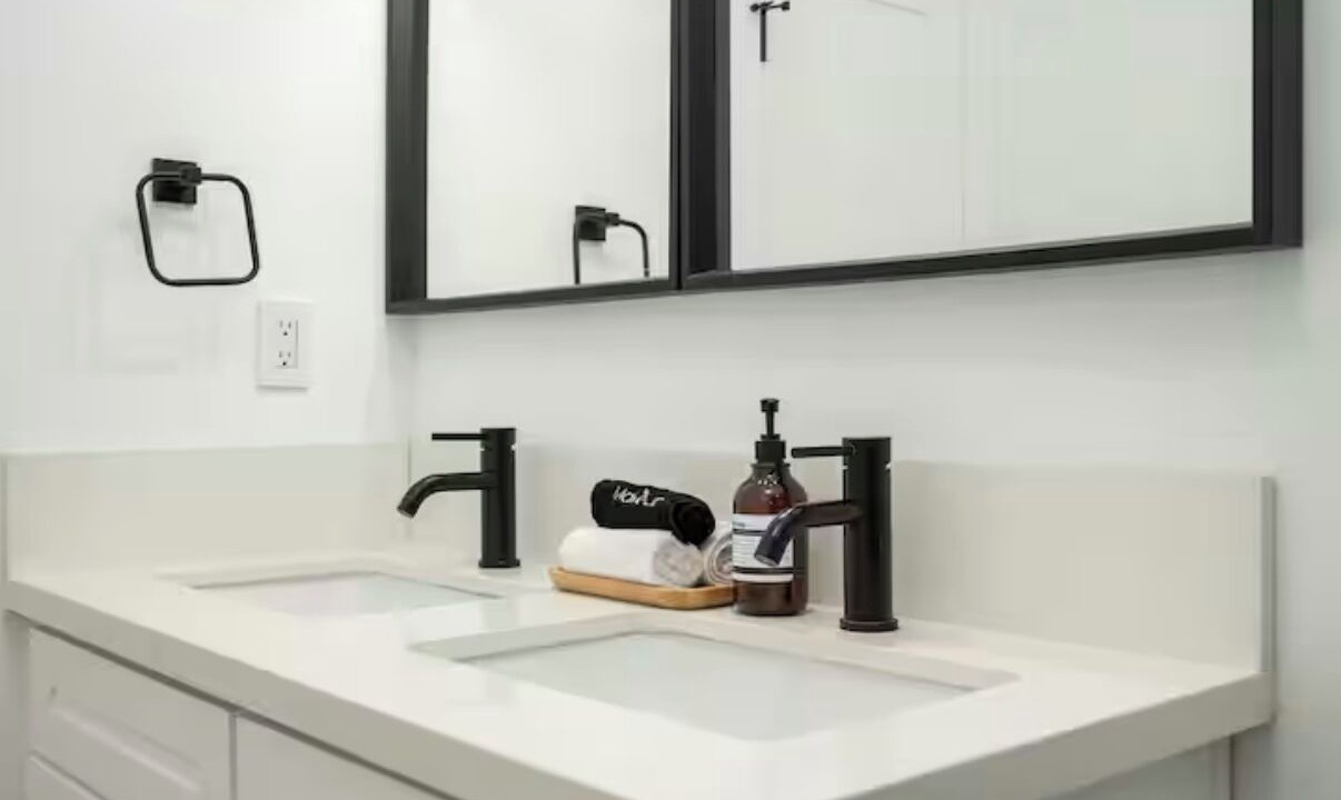 Photo of Bathroom in Mid-City