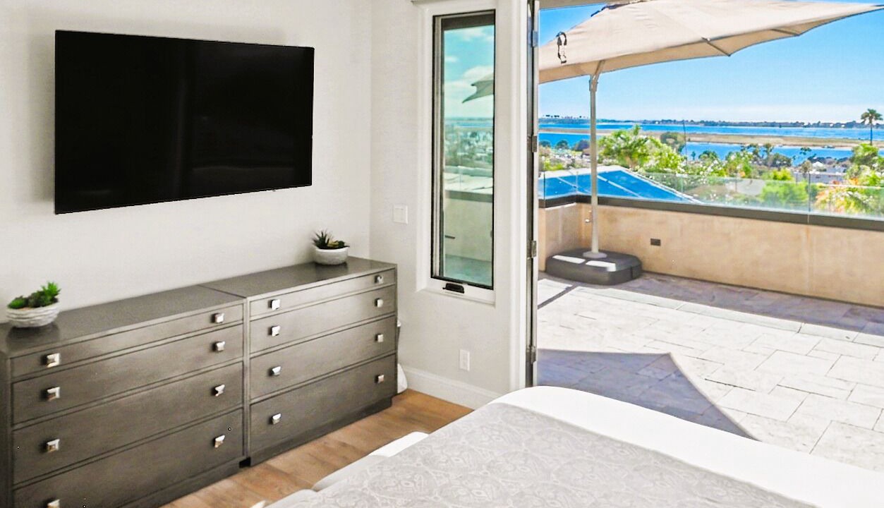 Photo of Bedroom in Bay Park