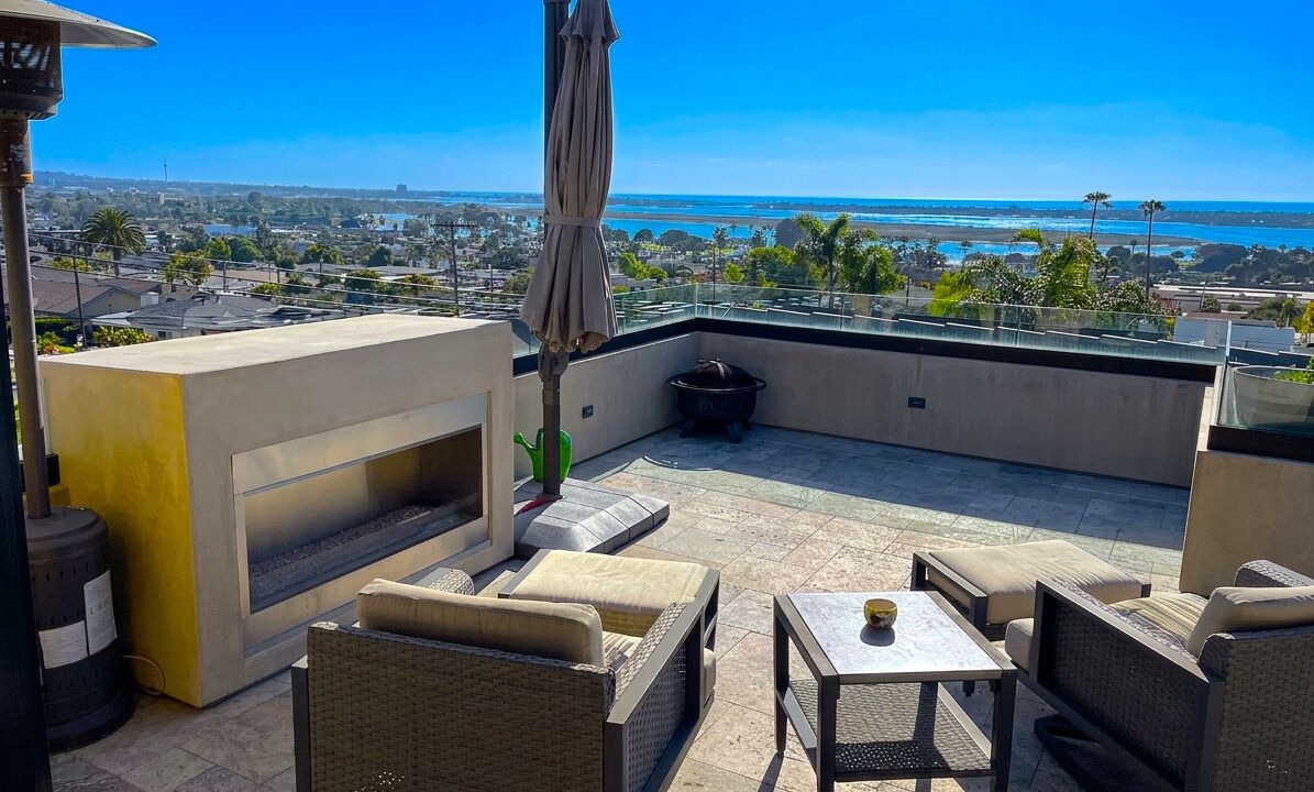 Photo of Patio Balcony in Bay Park