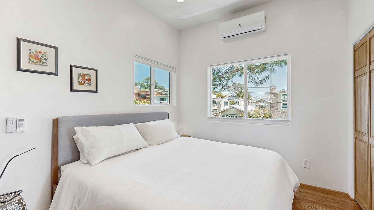 Photo of Bedroom in Del Mar Heights