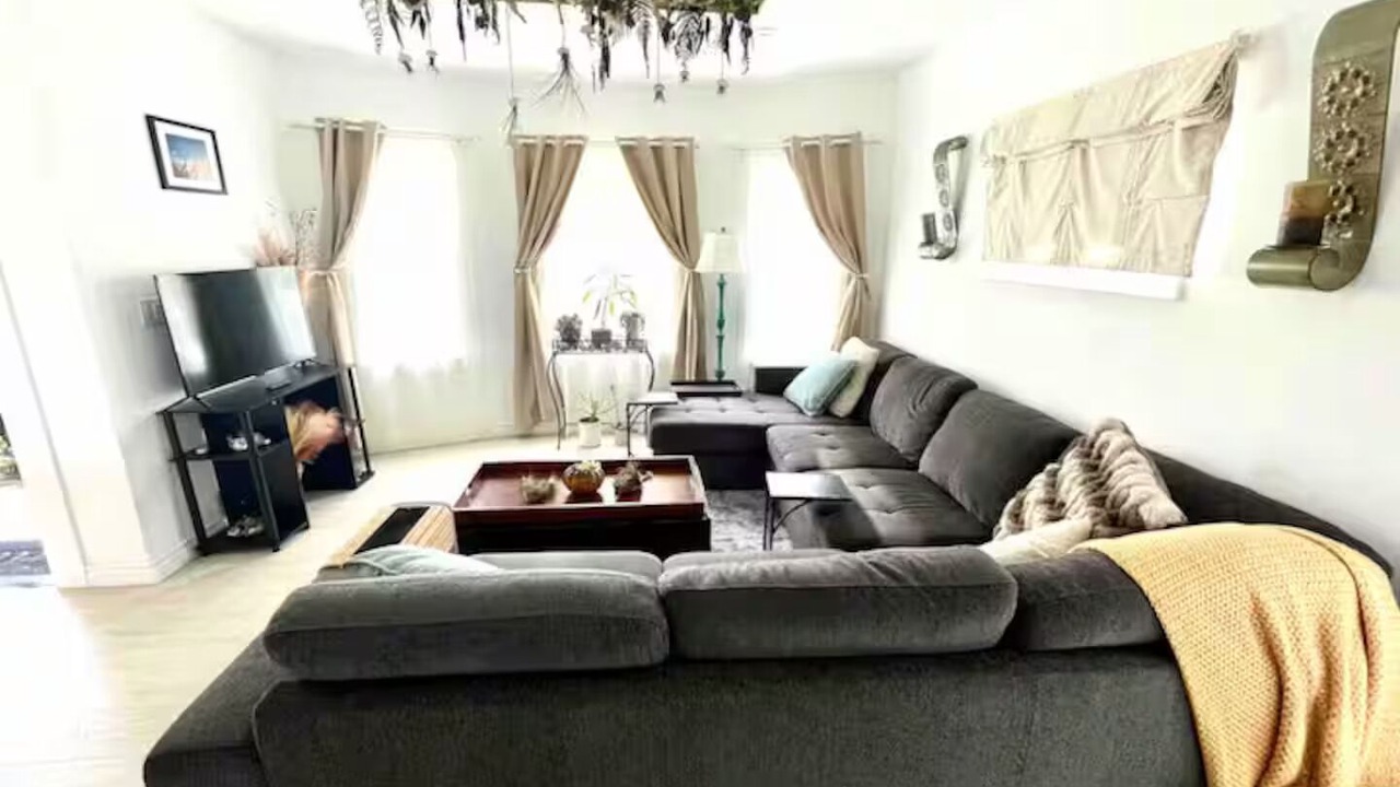 Photo of Livingroom in University Heights