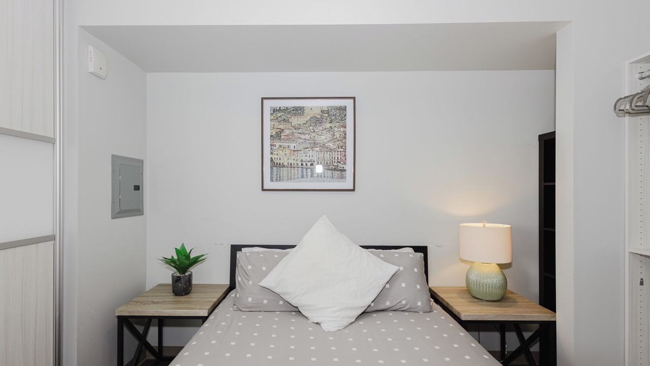 Photo of Bedroom in Little Italy