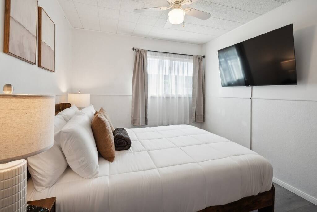 Photo of Bedroom in North Clairemont