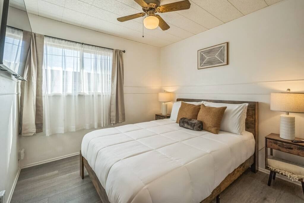 Photo of Bedroom in North Clairemont