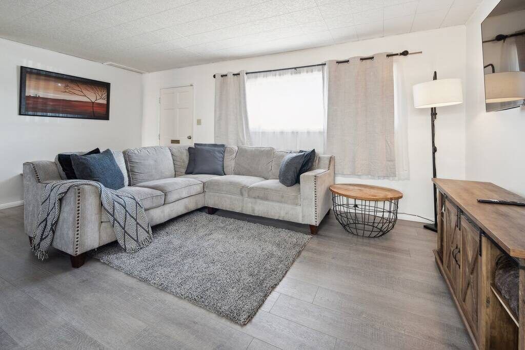 Photo of Livingroom in North Clairemont