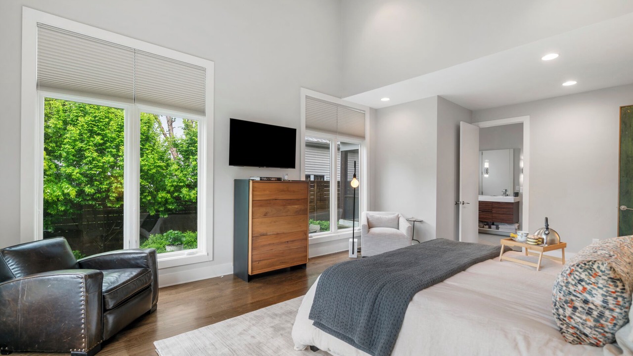 Photo of Bedroom in Historic Edgefield