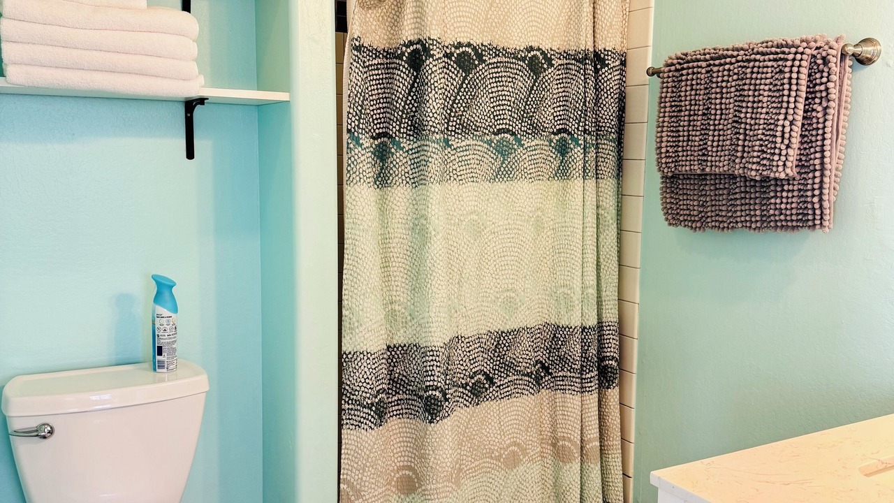 Photo of Bathroom in Kalaoa