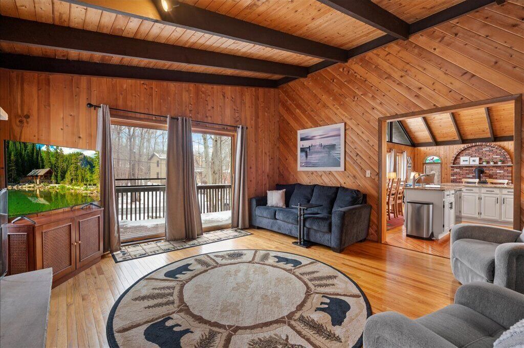 Photo of Livingroom in Wallenpaupauk Lake Estates