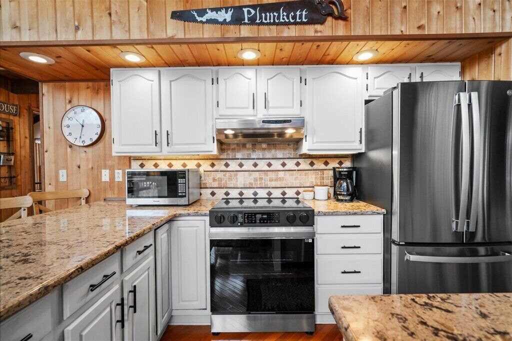 Photo of Kitchen in Wallenpaupauk Lake Estates