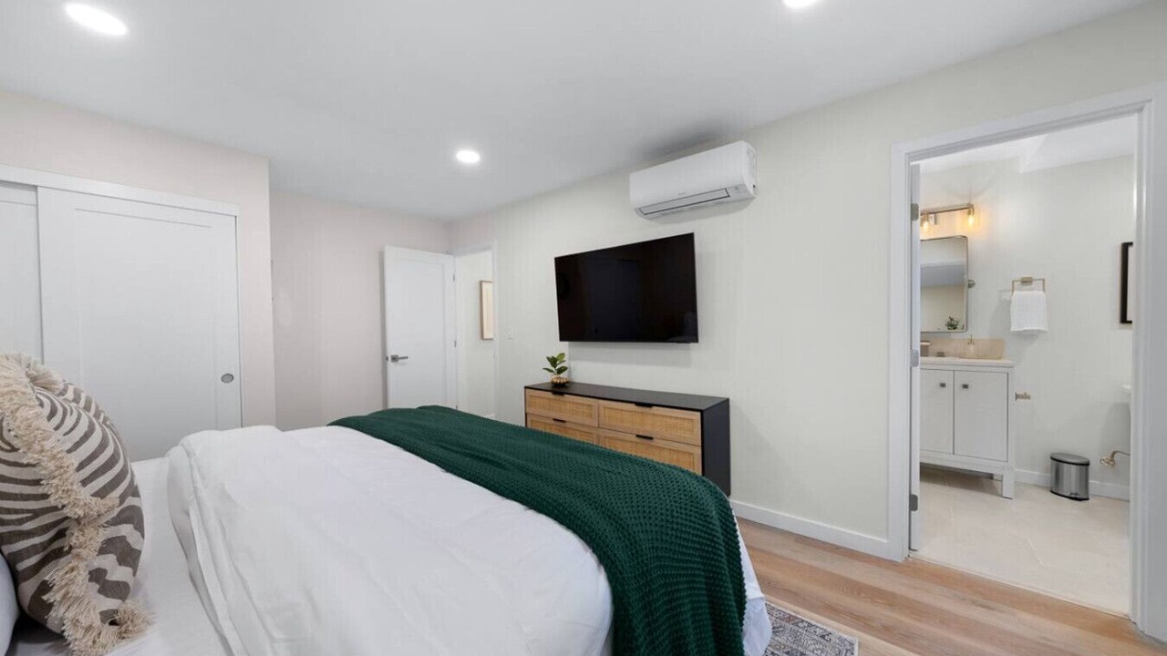 Photo of Bedroom in Mission Hills