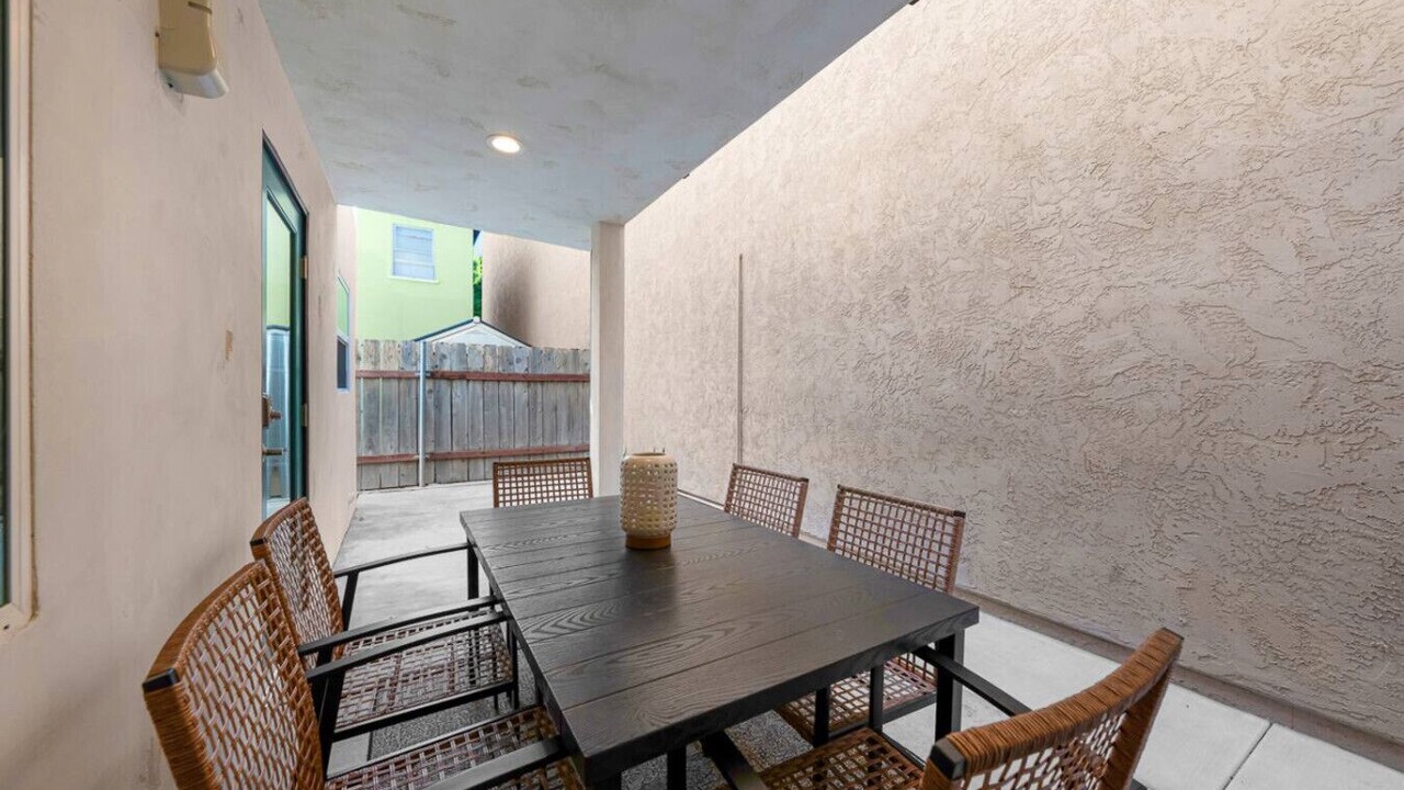 Photo of Outdoor in Mission Hills