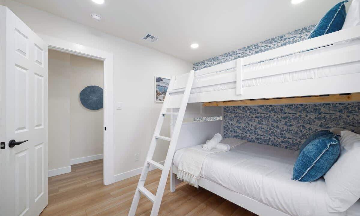 Photo of Bedroom in North Clairemont