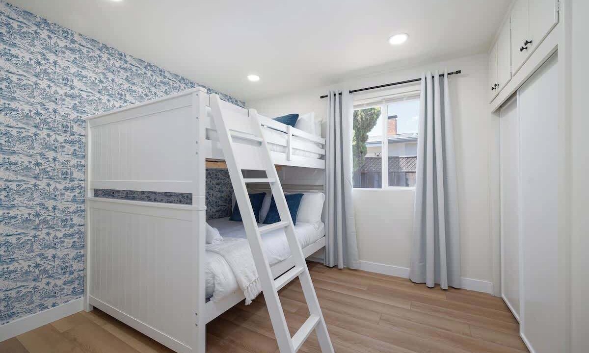 Photo of Bedroom in North Clairemont