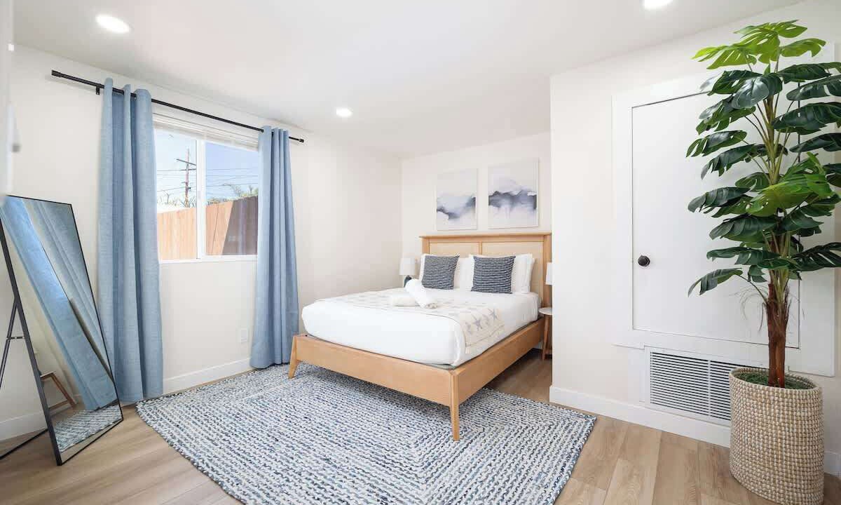 Photo of Bedroom in North Clairemont