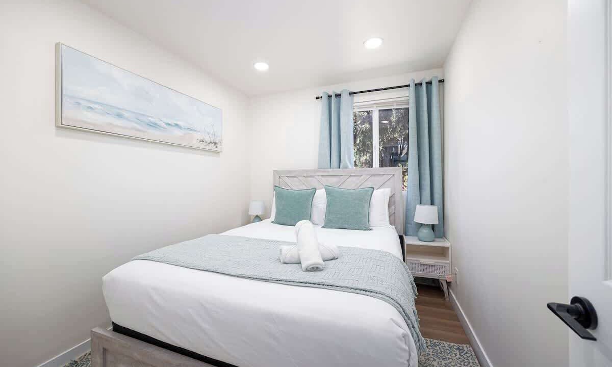 Photo of Bedroom in North Clairemont