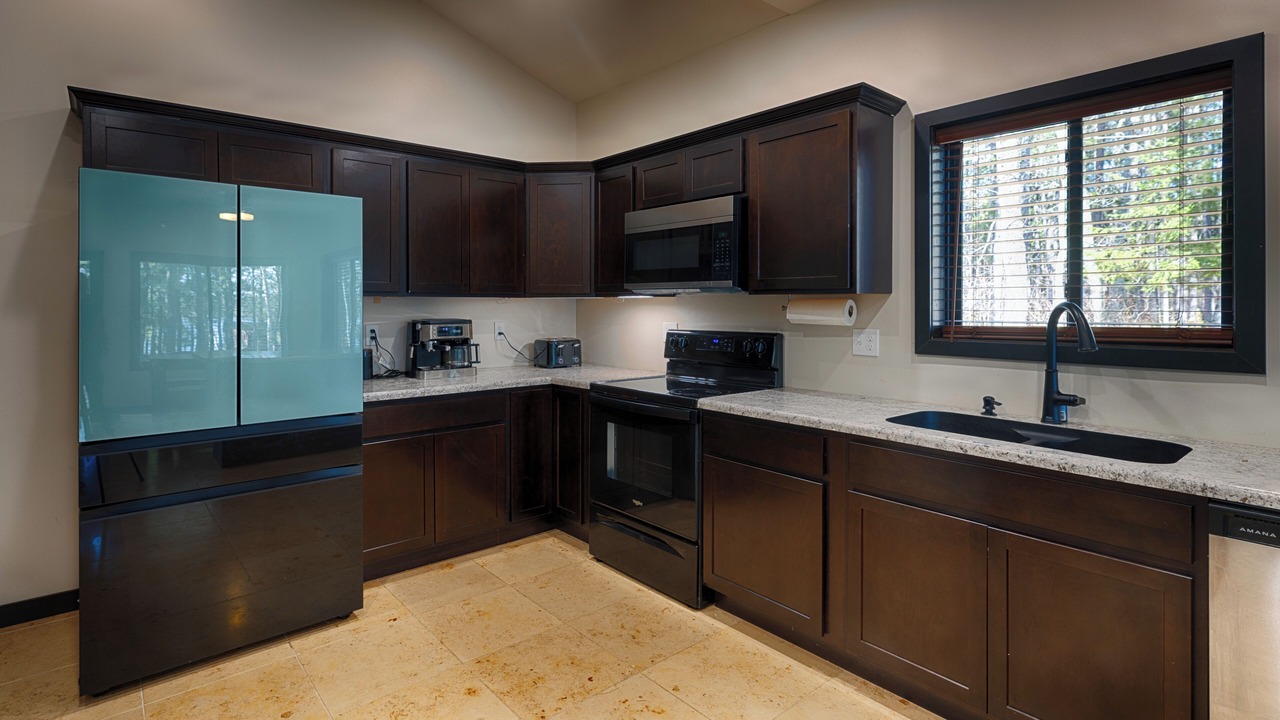 Photo of Kitchen in Side Lake