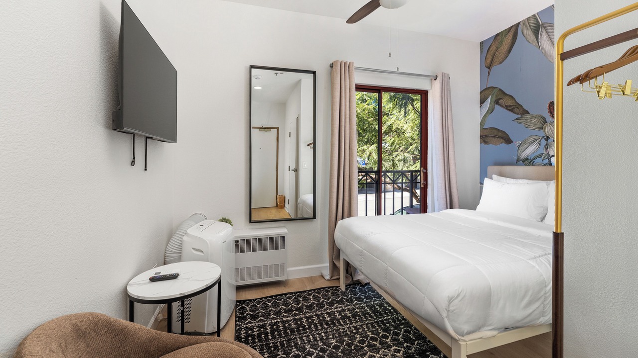 Photo of Bedroom in Little Italy