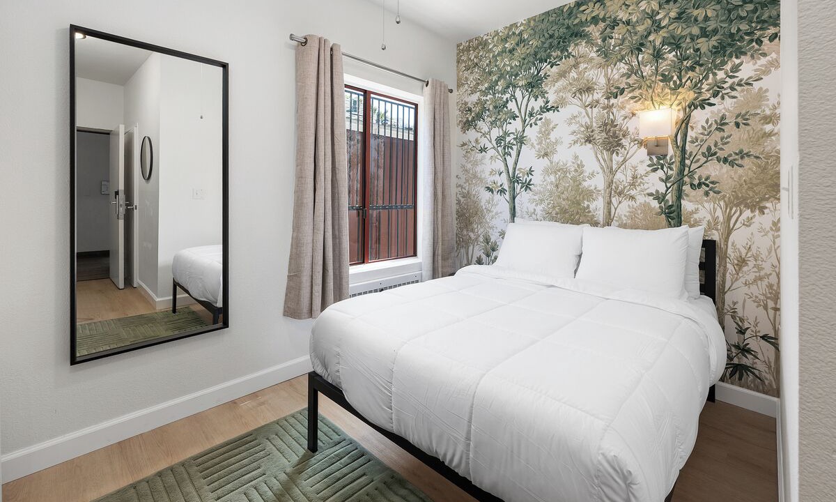 Photo of Bedroom in Little Italy