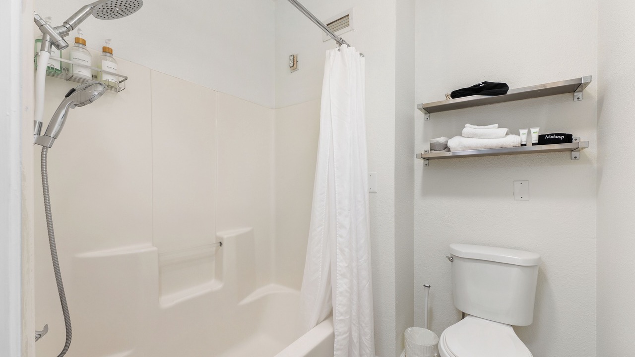 Photo of Bathroom in Little Italy