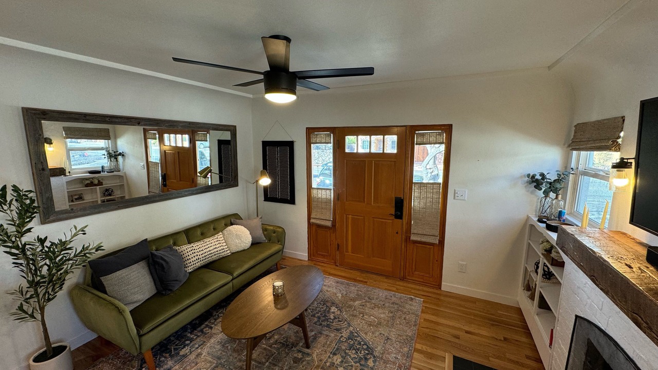 Photo of Livingroom in Normal Heights