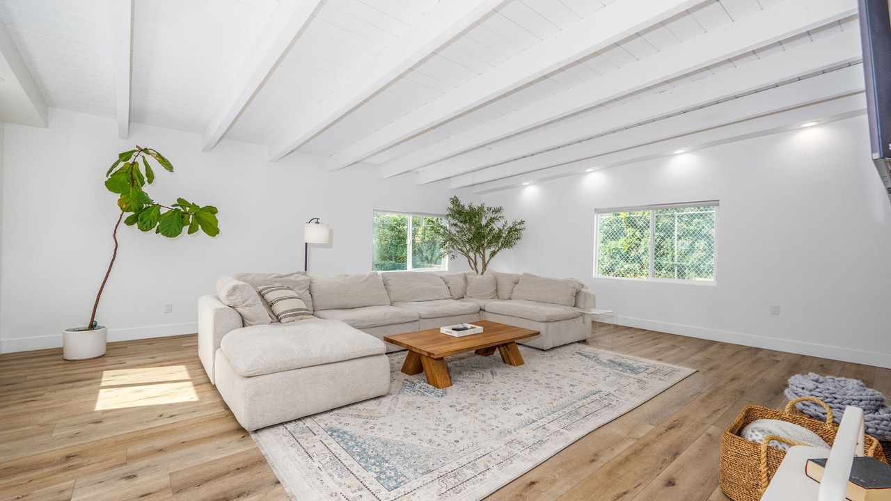 Photo of Livingroom in Serra Mesa