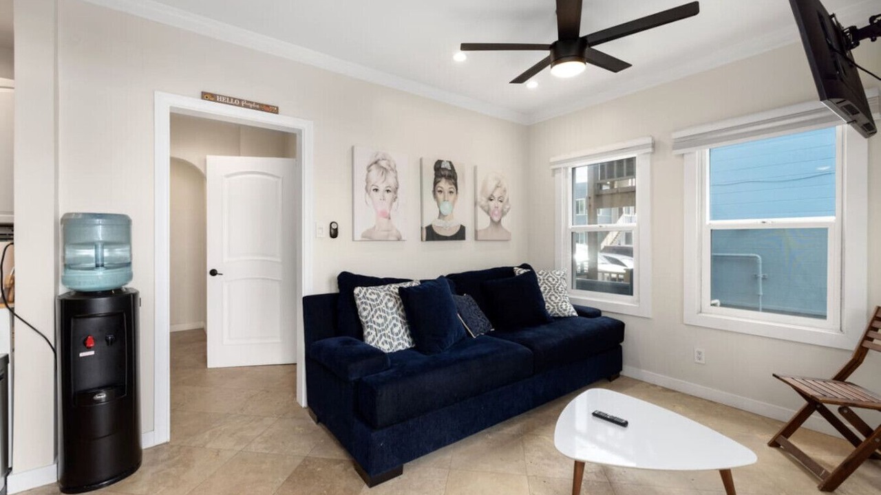 Photo of Livingroom in Mission Beach