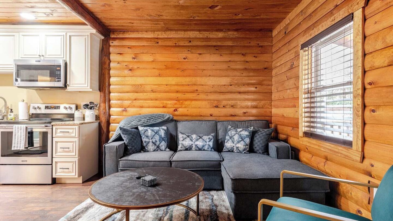 Photo of Livingroom in Greentown