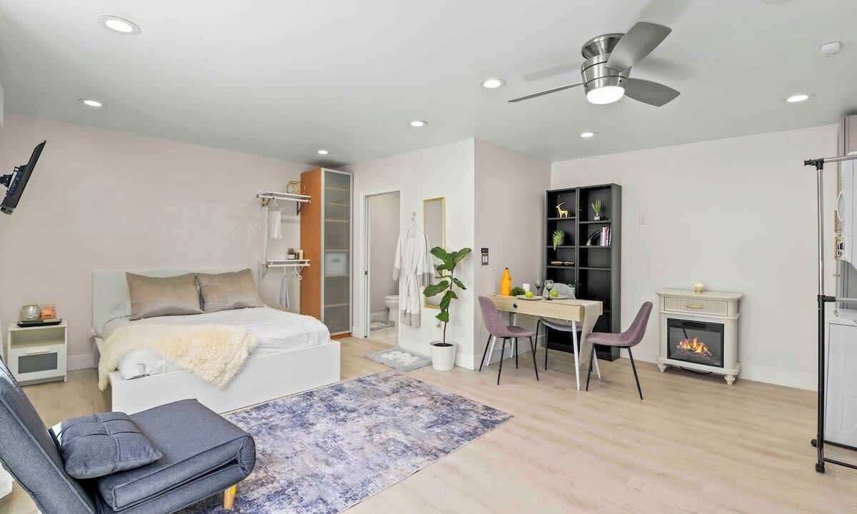 Photo of Bedroom in North Clairemont