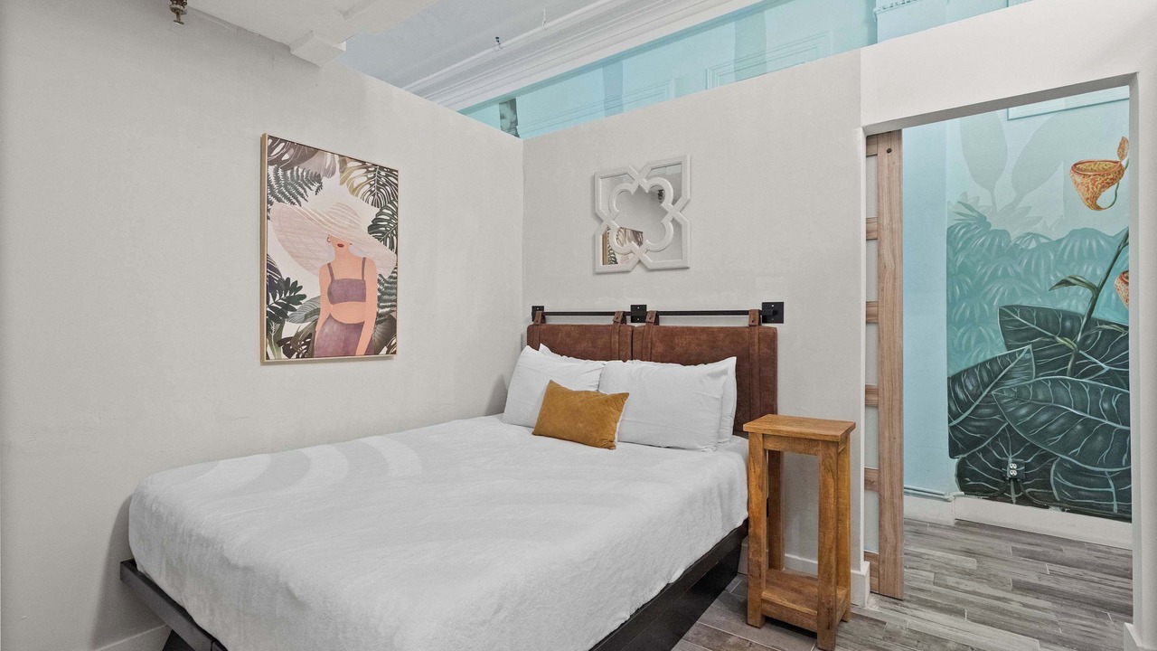 Photo of Bedroom in Gaslamp Quarter