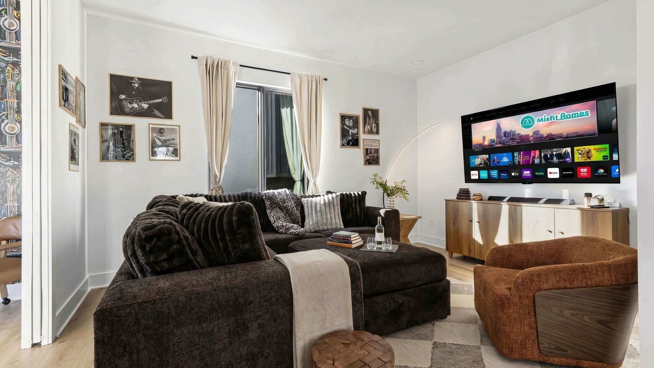 Photo of Bedroom in Hurwood Heights