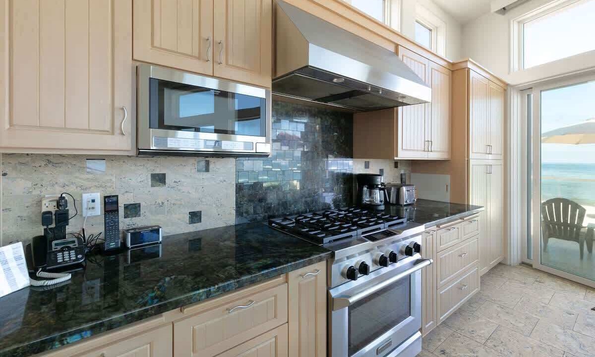 Photo of Kitchen in Beach Barber Tract