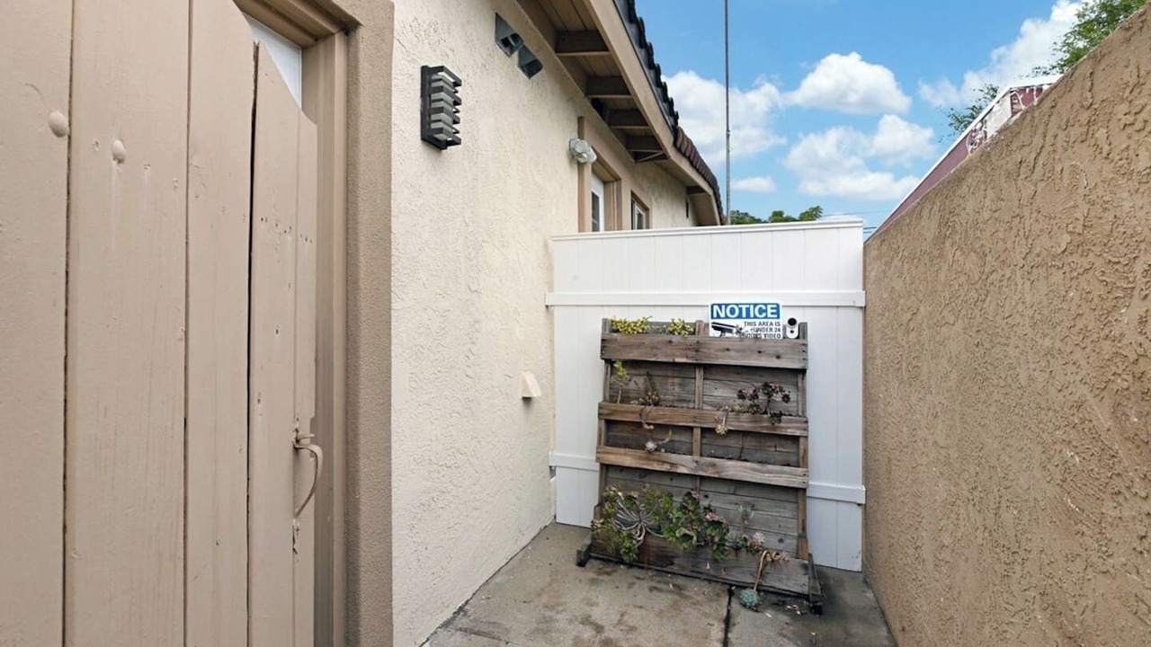 Photo of Outdoor in Serra Mesa