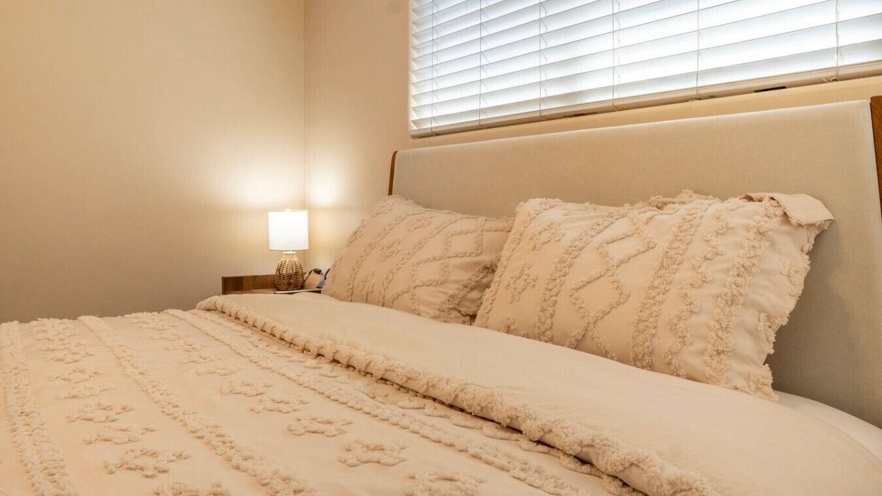 Photo of Bedroom in Clairemont