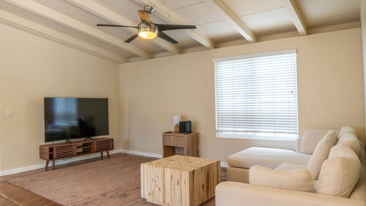 Photo of Livingroom in Clairemont