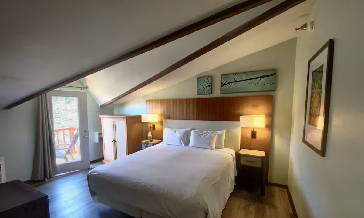 Photo of Bedroom in Mount Charleston