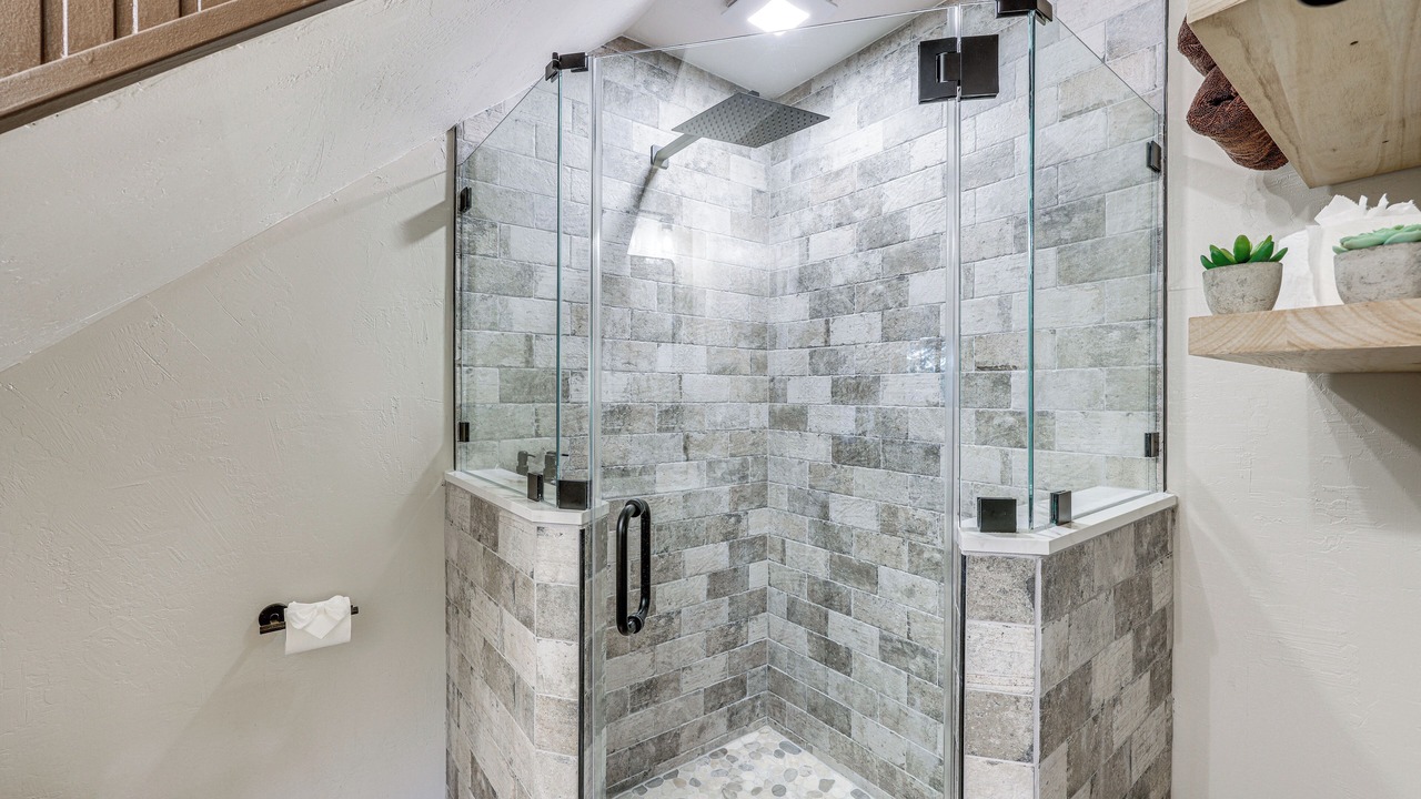 Photo of Bathroom in Arrowhead Villas