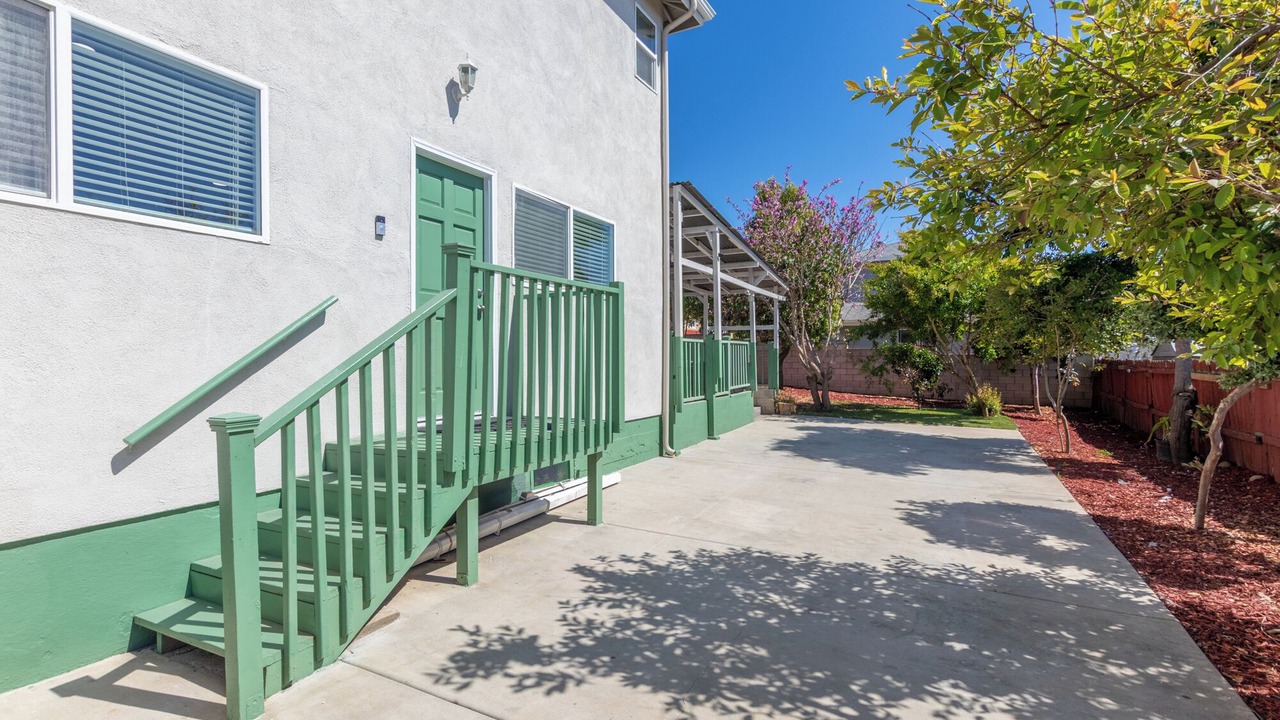 Photo of Outdoor in Linda Vista