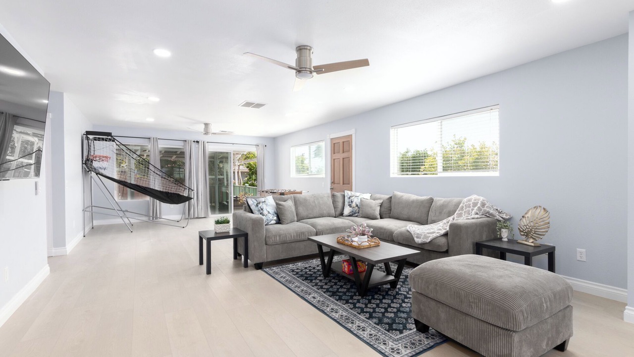 Photo of Livingroom in Linda Vista