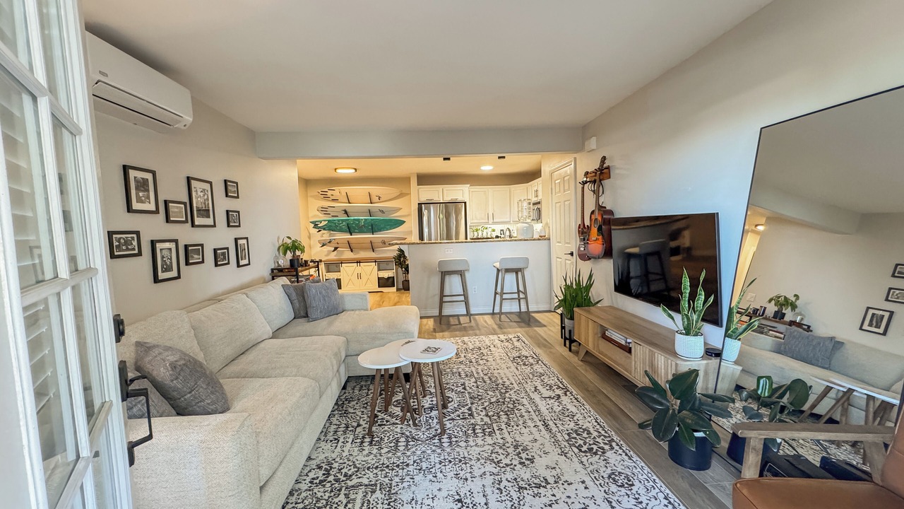 Photo of Livingroom in Clairemont