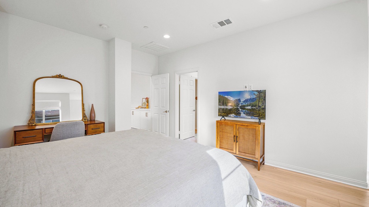 Photo of Bedroom in Spring Valley