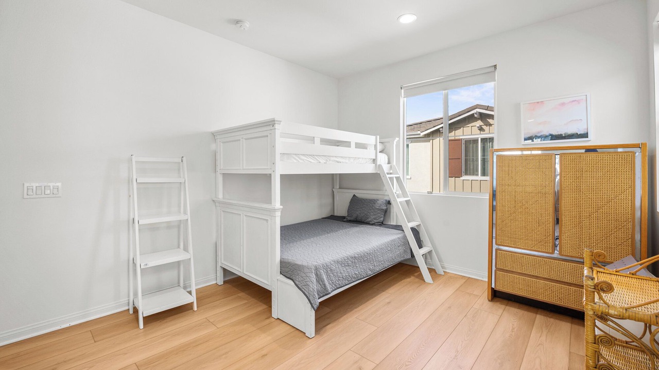 Photo of Bedroom in Spring Valley
