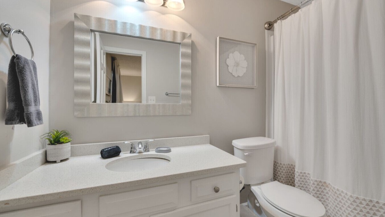 Photo of Bathroom in Smyrna