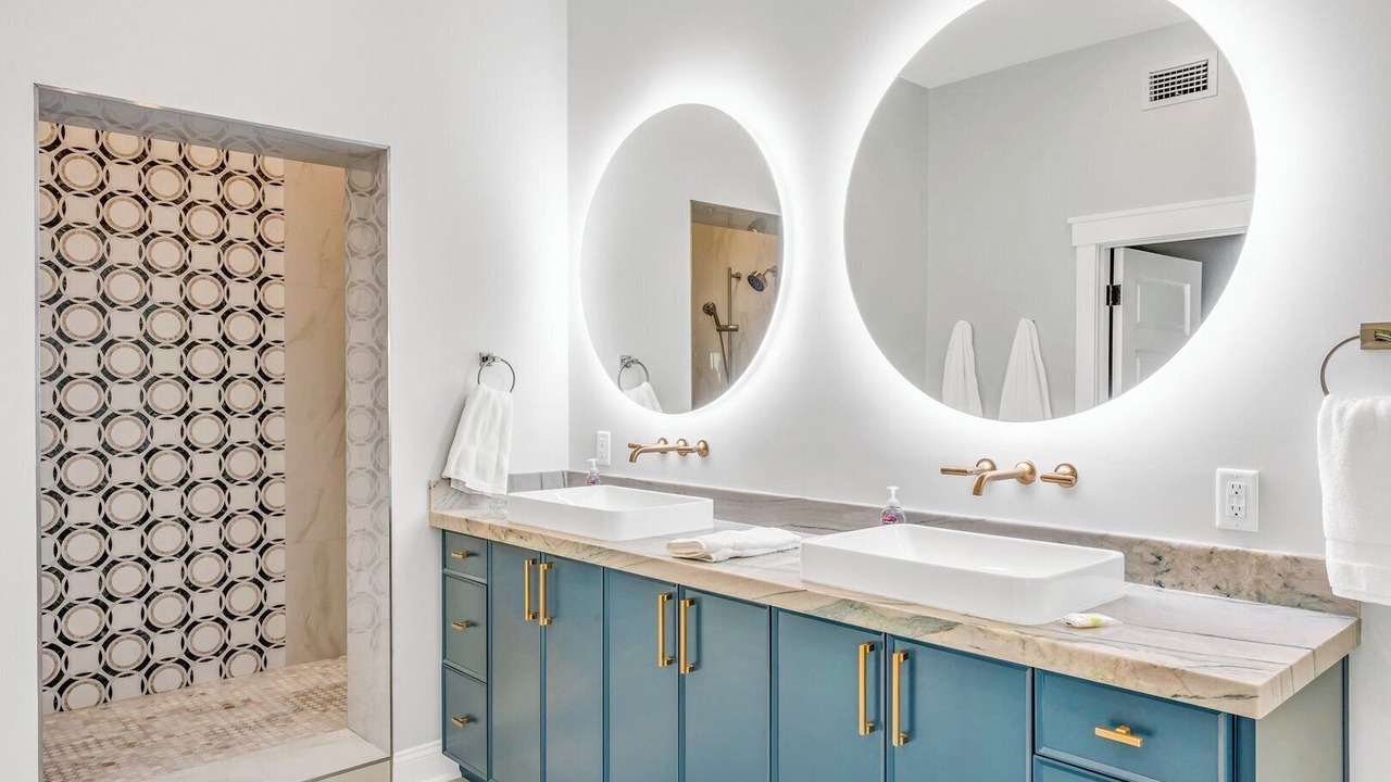 Photo of Bathroom in Marathon