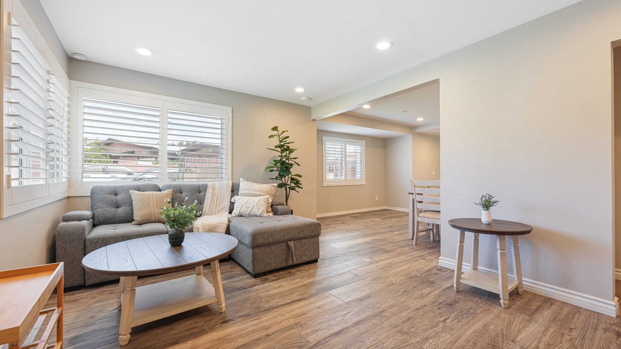 Photo of Livingroom in Linda Vista